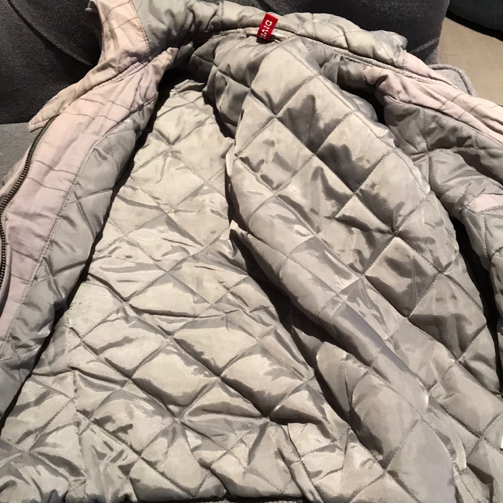 {Divided} Jacket - Picture 6 of 7